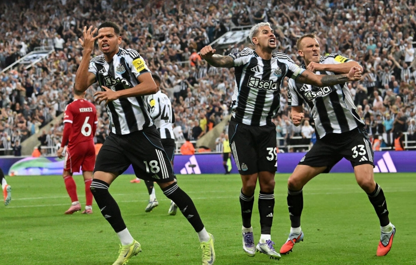 Newcastle trình diễn tuyệt vời dù thua trận