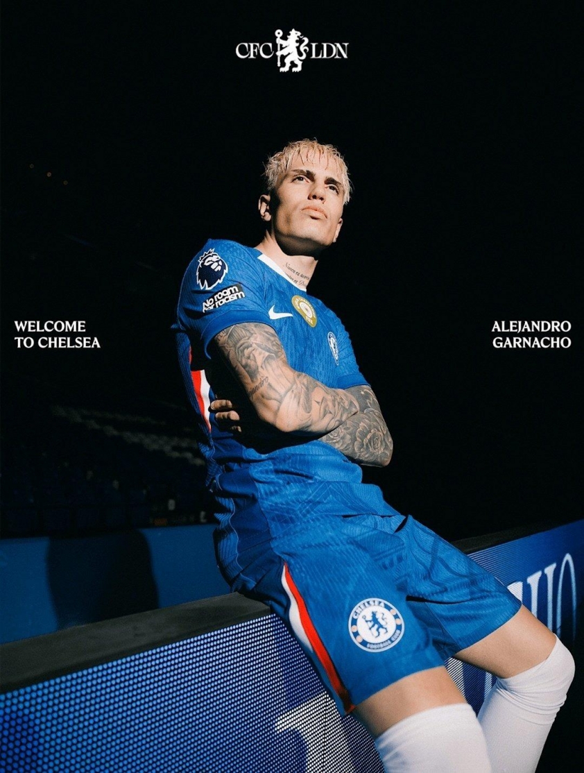 Garnacho rời MU gia nhập Chelsea